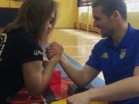 Piłkarze Arki Gdynia przy stole! # Siłowanie na ręce # Armwrestling # Armpower.net