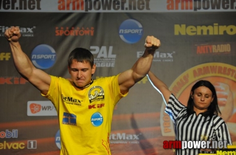 Artiom Tajnow – ukraiński zawodnik będzie na EUROARM 2012 # Siłowanie na ręce # Armwrestling # Armpower.net