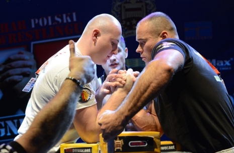 Po Pucharze Polski: Piotr Bartosiewicz # Siłowanie na ręce # Armwrestling # Armpower.net