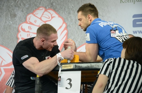 Mistrzostwa Polski 2014 - eliminacje do półfinałów - LEWA RĘKA - ZDJĘCIA # Siłowanie na ręce # Armwrestling # Armpower.net