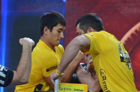 Kydyrgali Ongarbaev – odpuszczam Mistrzostwa Świata! # Siłowanie na ręce # Armwrestling # Armpower.net