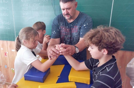 Program Rotary Klub w Czerkasach! # Siłowanie na ręce # Armwrestling # Armpower.net