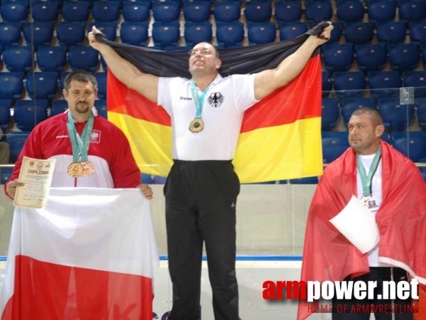 d11ba0_igor-mazurenko-podium-srebrny-medal-kazakhstan2011.jpg