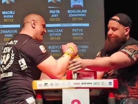 Piotr Jost: Usiadłem w kącie... # Siłowanie na ręce # Armwrestling # Armpower.net